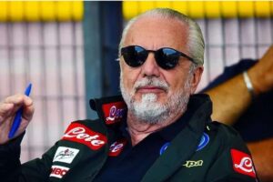 Aurelio De Laurentiis con la tuta del Napoli