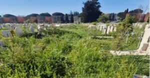 Tombe abbandonate al Cimitero Flaminio di Roma